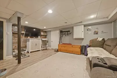 56 Broad Street, Williston Park, NY 11596 - Photo 29