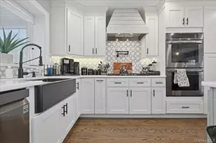 56 Broad St, Williston Park, NY 11596 - Photo 11