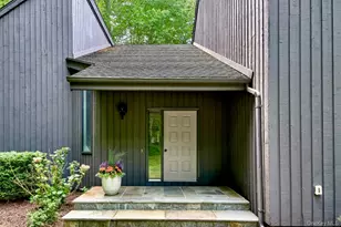 10 Bisbee Ln, South Salem, NY 10590 - Photo 3