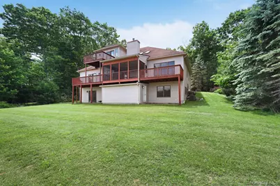 9 Surrey Street, Rock Hill, NY 12775 - Photo 15