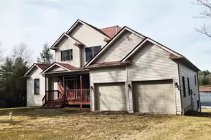 9 Surrey St, Rock Hill, NY 12775 - Photo 3