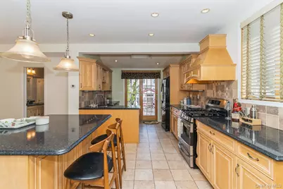 49 Winter Street, Lynbrook, NY 11563 - Photo 9