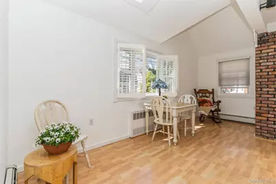 49 Winter Street, Lynbrook, NY 11563 - Photo 5