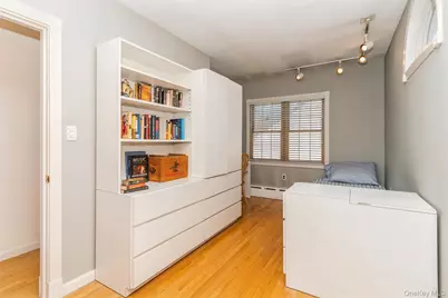 49 Winter Street, Lynbrook, NY 11563 - Photo 17