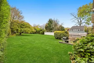 1020 Grant Ave, Pelham, NY 10803 - Photo 17