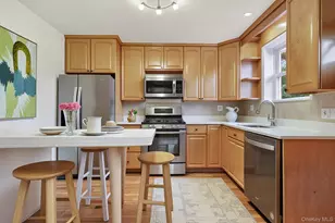 1020 Grant Ave, Pelham, NY 10803 - Photo 5