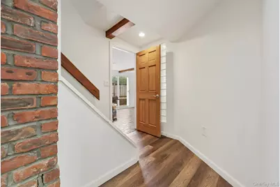 1020 Grant Avenue, Pelham, NY 10803 - Photo 11