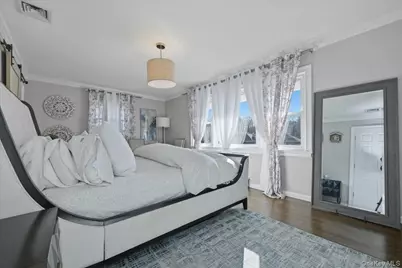 125 Highland Road, Glen Cove, NY 11542 - Photo 19