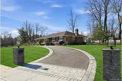 125 Highland Road, Glen Cove, NY 11542 - Photo 5