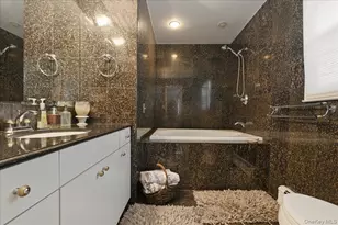 125 Highland Rd, Glen Cove, NY 11542 - Photo 29