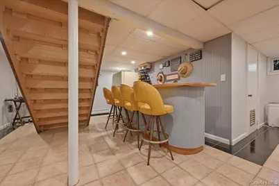 125 Highland Road, Glen Cove, NY 11542 - Photo 33