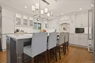 125 Highland Rd, Glen Cove, NY 11542 - Photo 17