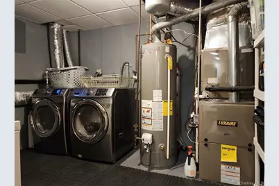 104 Zugibe Court, West Haverstraw, NY 10993 - Photo 19