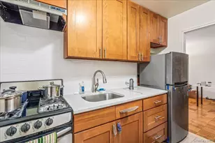 142-15 Franklin Ave, Flushing, NY 11355 - Photo 11