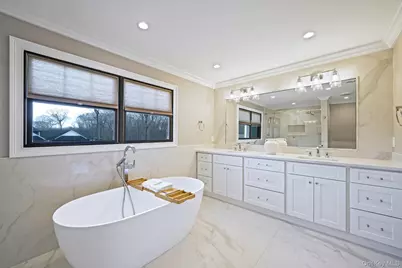 665 Mount Sinai Coram Road, Mount Sinai, NY 11766 - Photo 19