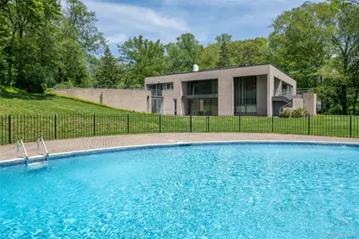 3 Paddock Court, Old Westbury, NY 11568 - Photo 1