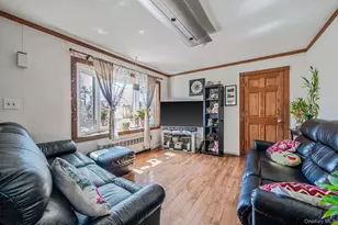 59 Tippin Dr, Huntington Station, NY 11746 - Photo 13