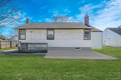 59 Tippin Drive, Huntington Station, NY 11746 - Photo 17