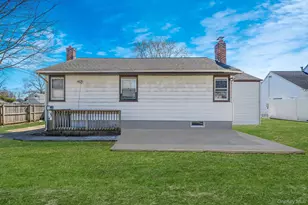 59 Tippin Dr, Huntington Station, NY 11746 - Photo 17