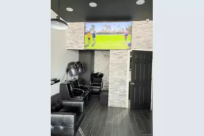 122-14 Sutphin Blvd, Jamaica, NY 11434 - Photo 3