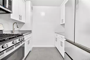 2244 Bronx Pk E, Bronx, NY 10467 - Photo 13