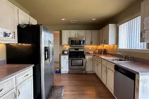 1 Daylilly Ct, Middle Island, NY 11953 - Photo 9