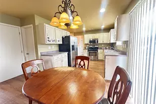 1 Daylilly Ct, Middle Island, NY 11953 - Photo 7