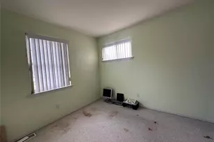 1 Daylilly Ct, Middle Island, NY 11953 - Photo 17