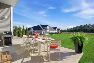 214 Belmont Cir, Yaphank, NY 11980 - Photo 29