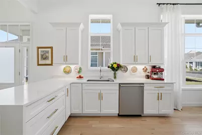 214 Belmont Circle, Yaphank, NY 11980 - Photo 17