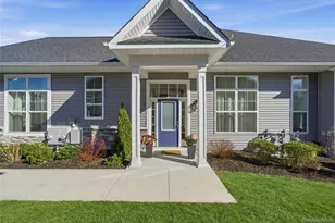 214 Belmont Cir, Yaphank, NY 11980 - Photo 3