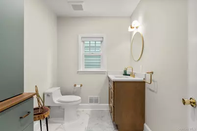 42 Iselin Terrace, Larchmont, NY 10538 - Photo 17