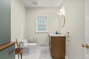 42 Iselin Terrace, Larchmont, NY 10538 - Photo 17