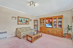 56-27B Utopia Pkwy, Fresh Meadows, NY 11365 - Photo 3