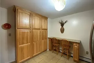 16 Washington Pl, Newburgh, NY 12550 - Photo 9
