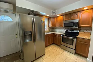 16 Washington Pl, Newburgh, NY 12550 - Photo 7