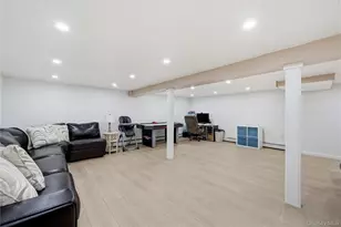 20 Newark St, Lindenhurst, NY 11757 - Photo 23