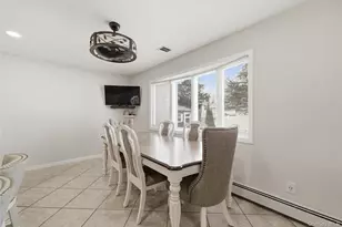 20 Newark St, Lindenhurst, NY 11757 - Photo 13