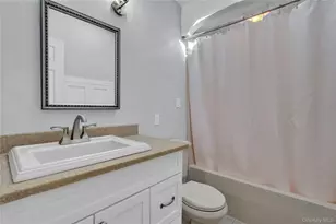 188 N Kentucky Ave, Massapequa, NY 11758 - Photo 21