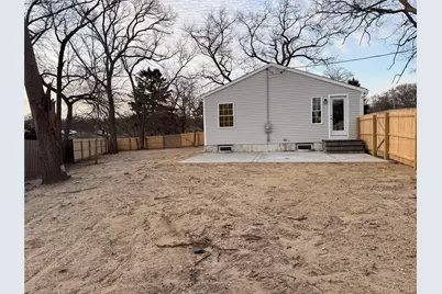 661 College Road, Farmingville, NY 11738 - Photo 15