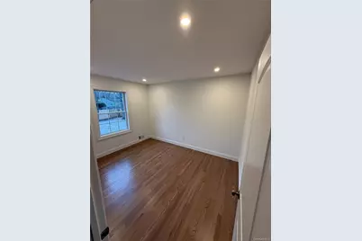 661 College Road, Farmingville, NY 11738 - Photo 7