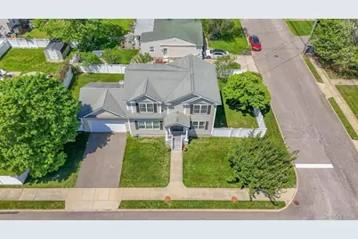 5 Butler Street, West Islip, NY 11795 - Photo 3
