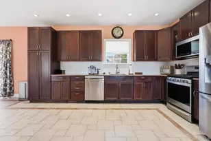 5 Butler St, West Islip, NY 11795 - Photo 7