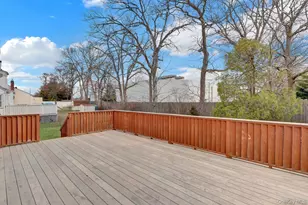 2 Jackson Ave, Massapequa Park, NY 11762 - Photo 21