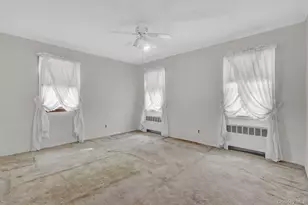 2 Jackson Ave, Massapequa Park, NY 11762 - Photo 11