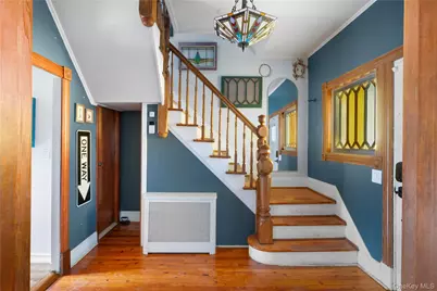 304 Westervelt Ave, New York, NY 10301 - Photo 3