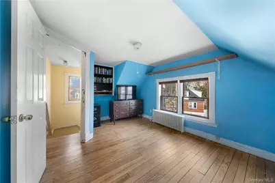 304 Westervelt Ave, New York, NY 10301 - Photo 25