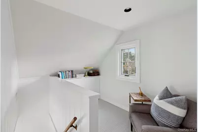 393 Hill Street, Southampton, NY 11968 - Photo 11