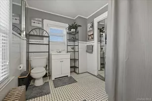 1165 Meadowbrook Rd, Merrick, NY 11566 - Photo 25