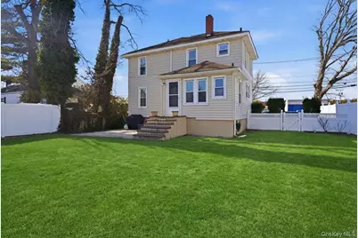 1165 Meadowbrook Road, Merrick, NY 11566 - Photo 35